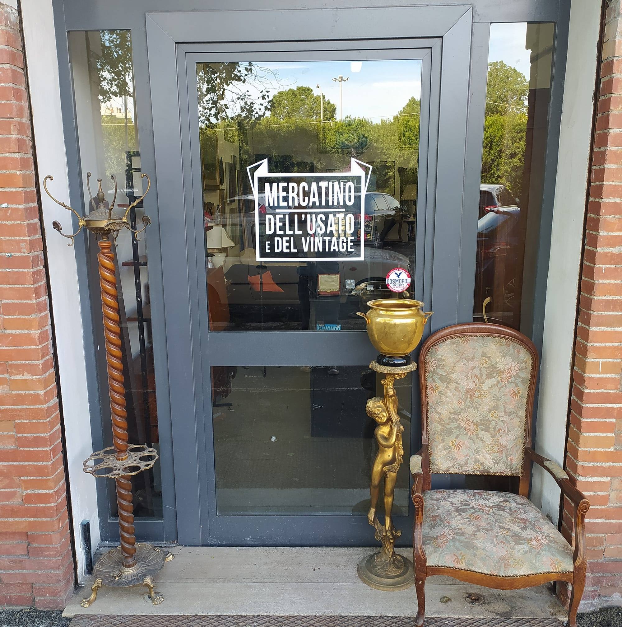 Facciata del Mercatino